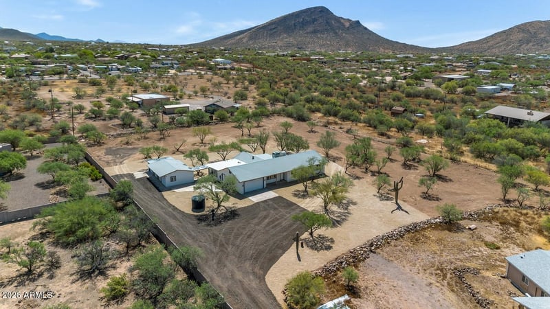 43839 N 12th St, New River, AZ 85087