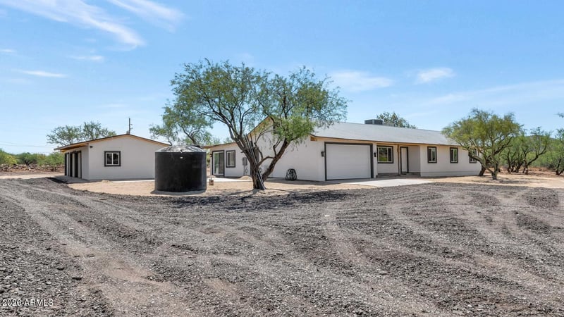 43839 N 12th St, New River, AZ 85087