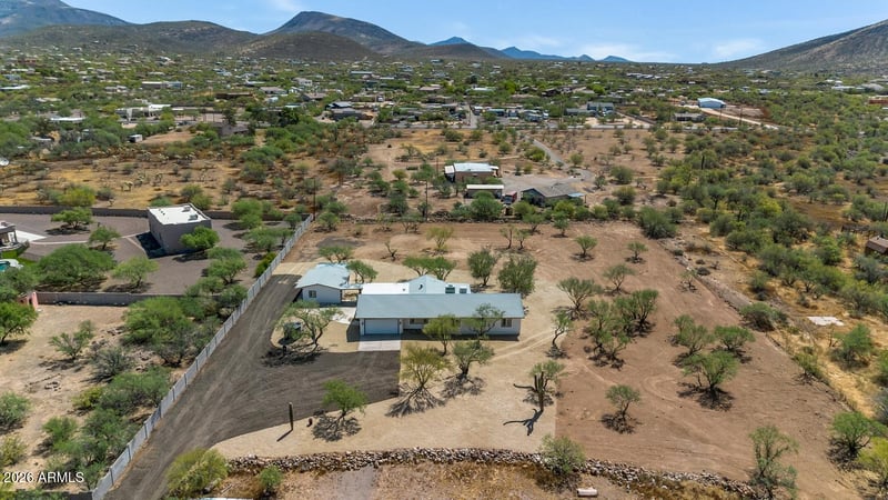 43839 N 12th St, New River, AZ 85087