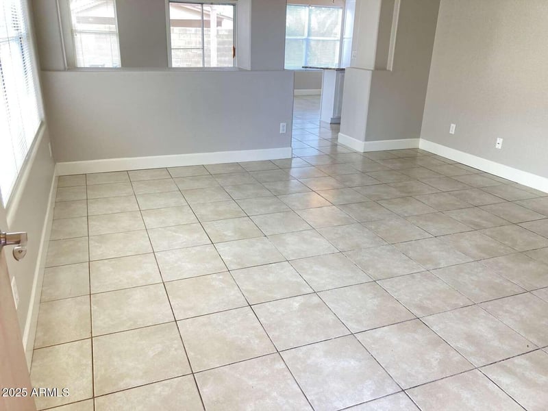 4385 Campo Bello Dr, Phoenix, AZ 85032