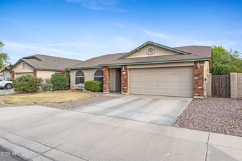 4387 Meadow West Ln, San Tan Valley, AZ 85140