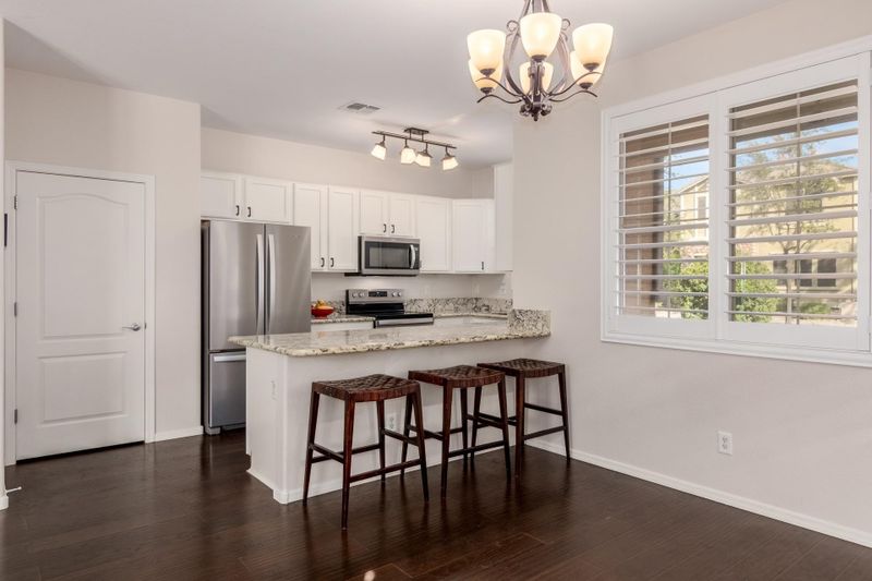4389 E Selena Dr, Phoenix, AZ 85050