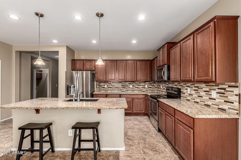 439 Castle Rock Rd, San Tan Valley, AZ 85143