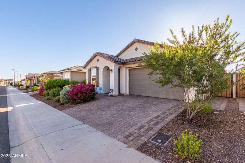 4390 202nd Ln, Litchfield Park, AZ 85340