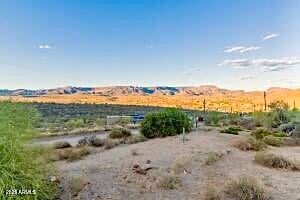 43911 13th Ave, New River, AZ 85087