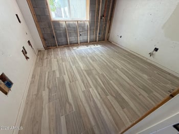 43950 N 11th Ave, New River, AZ 85087