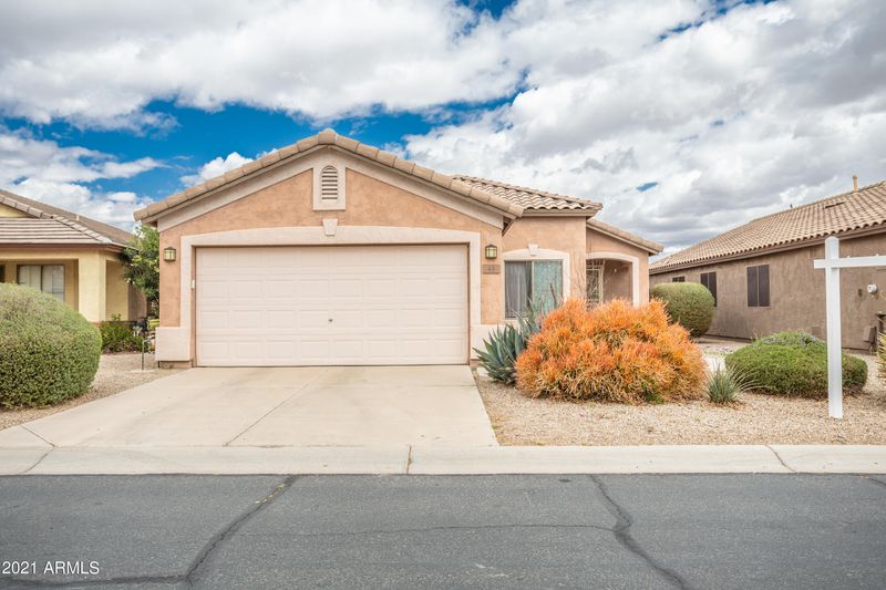 44 E Coral Bean Dr, San Tan Valley, AZ 85143
