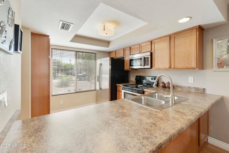 440 Desert Flower Dr, Mesa, AZ 85208