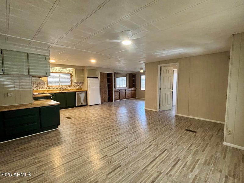 4400 Missouri Ave #99, Glendale, AZ 85301
