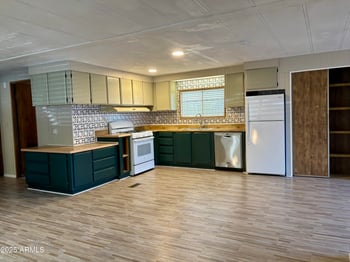 4400 Missouri Ave #99, Glendale, AZ 85301