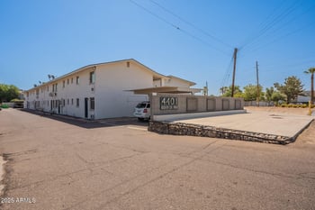4401 12th St #121, Phoenix, AZ 85014