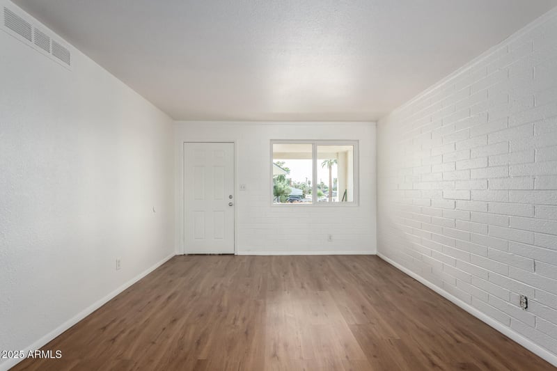 4401 12th St #201, Phoenix, AZ 85014