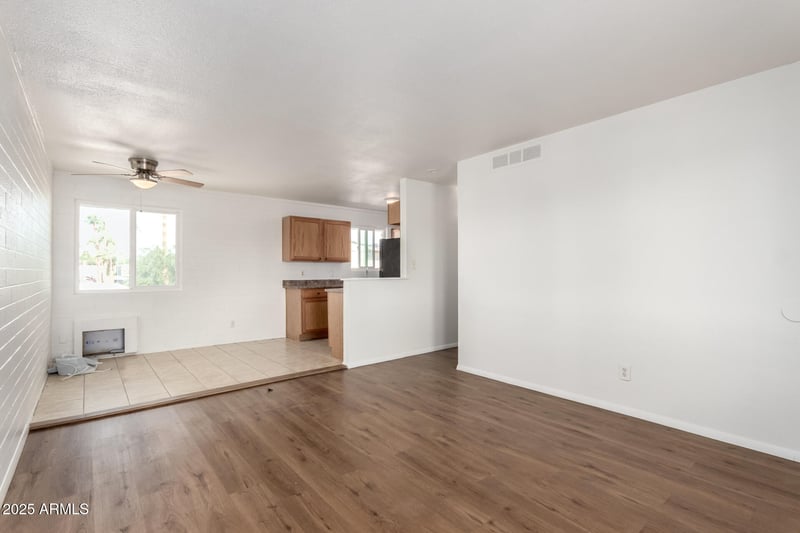 4401 12th St #201, Phoenix, AZ 85014