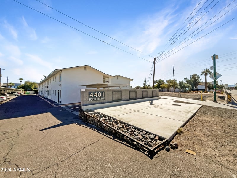4401 N 12th St #109, Phoenix, AZ 85014