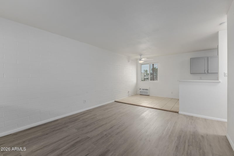 4401 12th St #201, Phoenix, AZ 85014