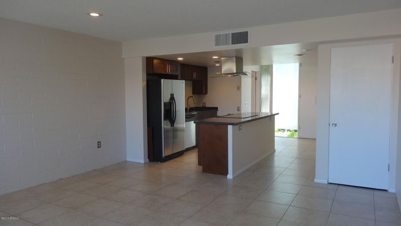 4401 N 40th St #3, Phoenix, AZ 85018
