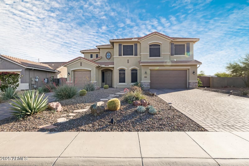 44014 49th Dr, New River, AZ 85087