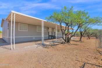 44015 12th St, New River, AZ 85087