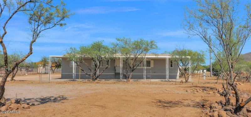 44015 N 12th St, New River, AZ 85087