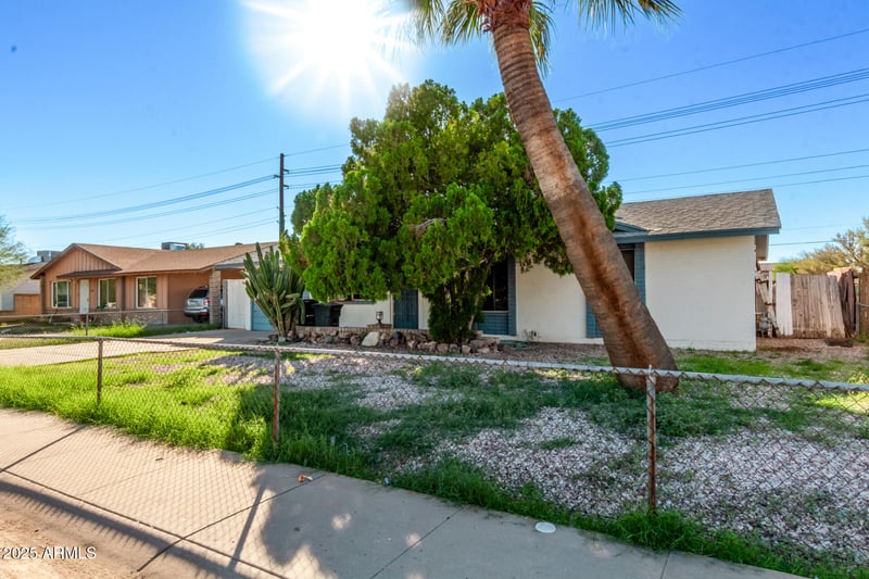 4402 90th Dr, Phoenix, AZ 85037