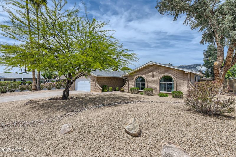 4402 E Gelding Dr, Phoenix, AZ 85032