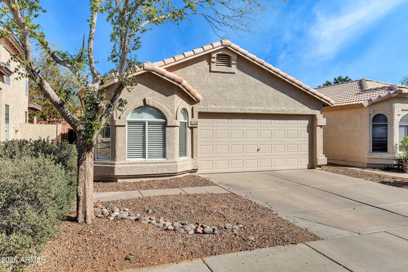 4402 E Glenhaven Dr, Phoenix, AZ 85048