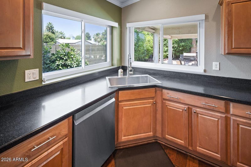 4402 E Vista Dr, Phoenix, AZ 85032