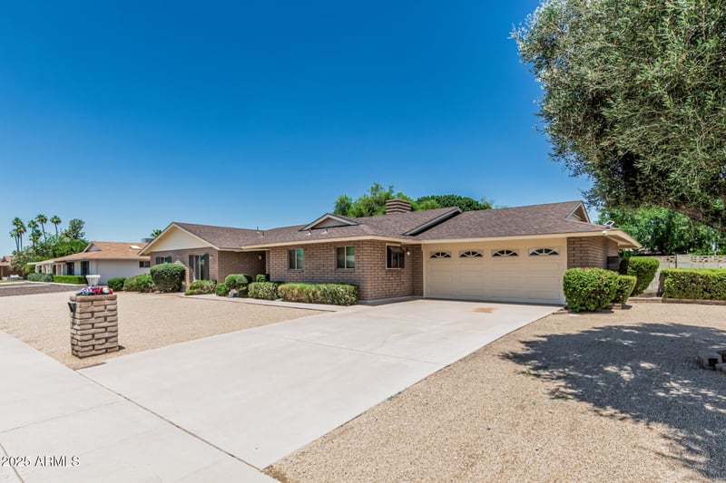 4402 El Caminito Dr, Glendale, AZ 85302