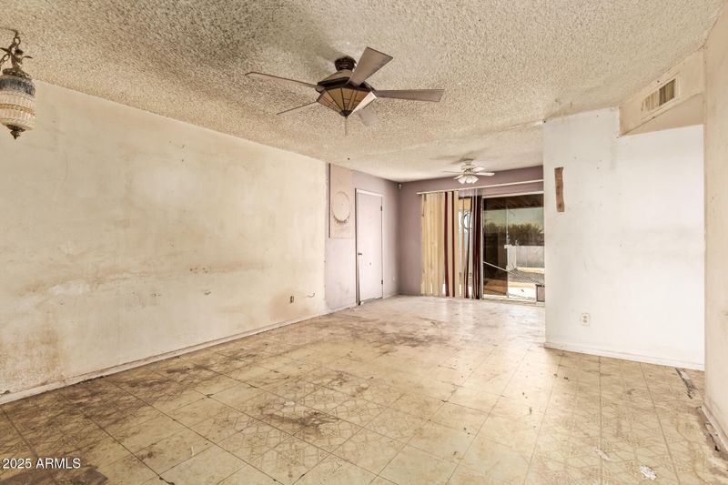 4402 N 90th Dr, Phoenix, AZ 85037