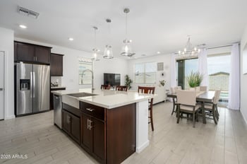 4402 Stickleaf Way, San Tan Valley, AZ 85144