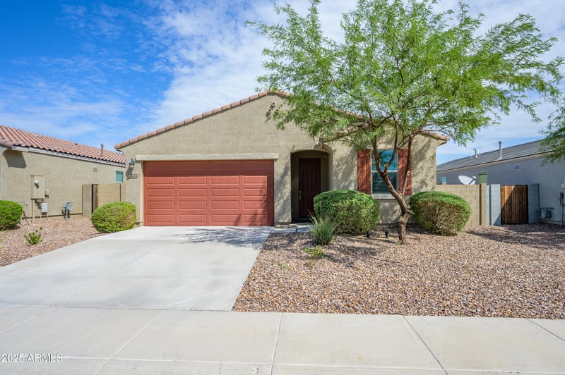 4402 Stickleaf Way, San Tan Valley, AZ 85144