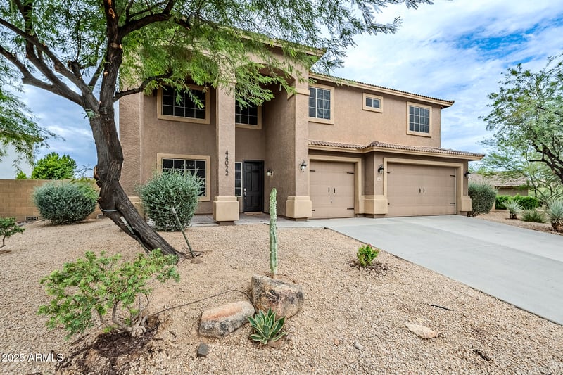 44022 43rd Dr, Anthem, AZ 85087