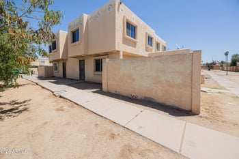 4403 Riverside St, Phoenix, AZ 85040