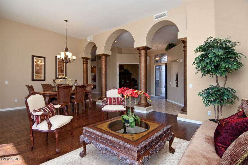 4403 E Williams Dr, Phoenix, AZ 85050