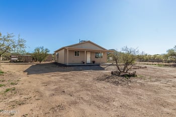 44035 15th St, New River, AZ 85087