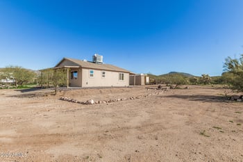 44035 15th St, New River, AZ 85087
