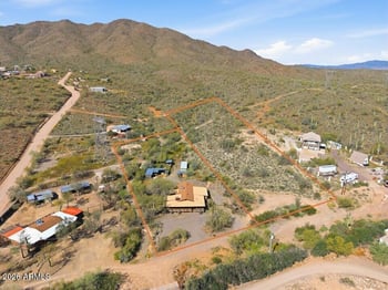 44040 7th Ave, New River, AZ 85087