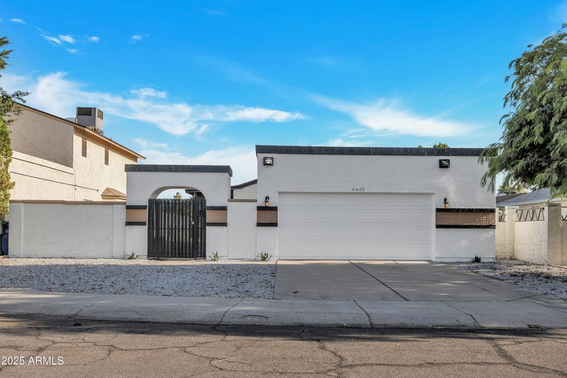 4405 Taro Dr, Glendale, AZ 85308