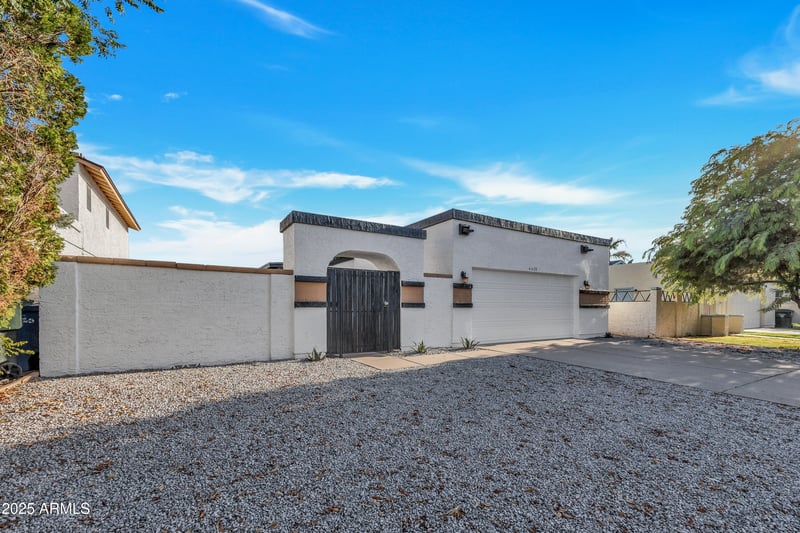 4405 Taro Dr, Glendale, AZ 85308