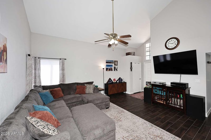 4405 Oraibi Dr, Glendale, AZ 85308