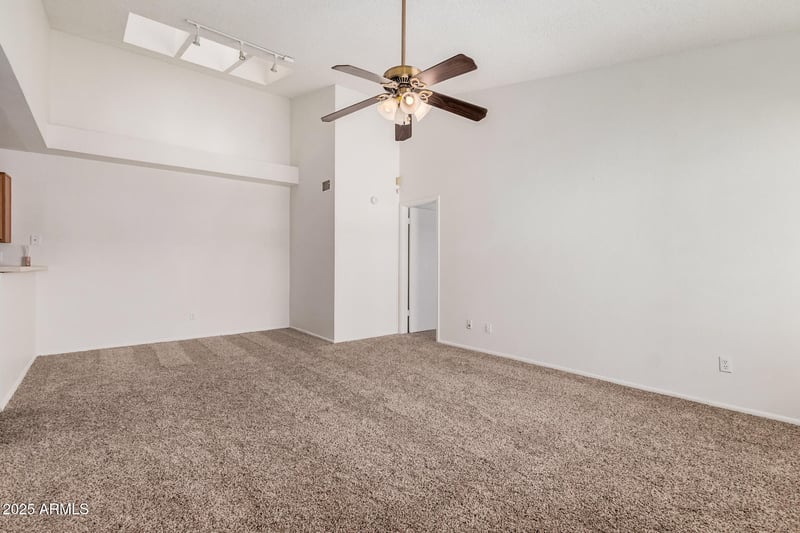 4406 Carter Dr, Phoenix, AZ 85042
