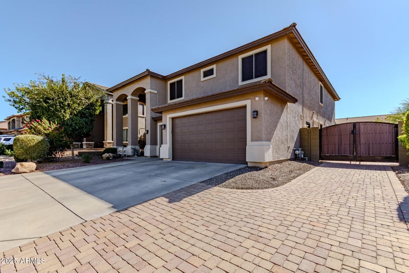 4407 Faull Dr, New River, AZ 85087