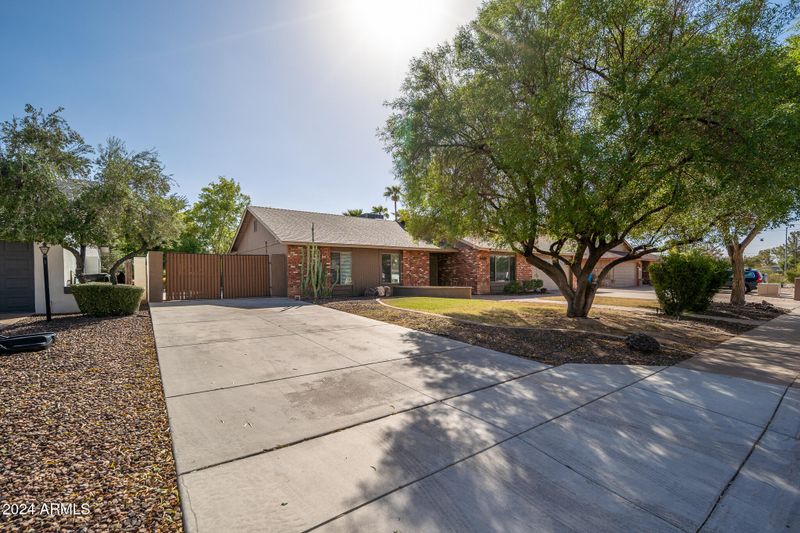4409 E Grandview Rd, Phoenix, AZ 85032