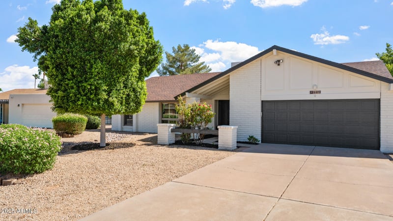 4409 Gelding Dr, Phoenix, AZ 85032