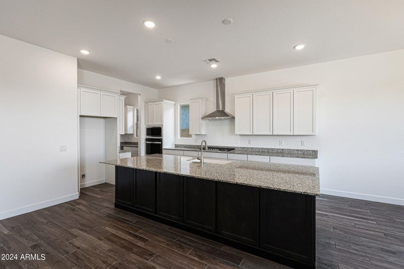4409 W Deer Hollow Ln, Phoenix, AZ 85087