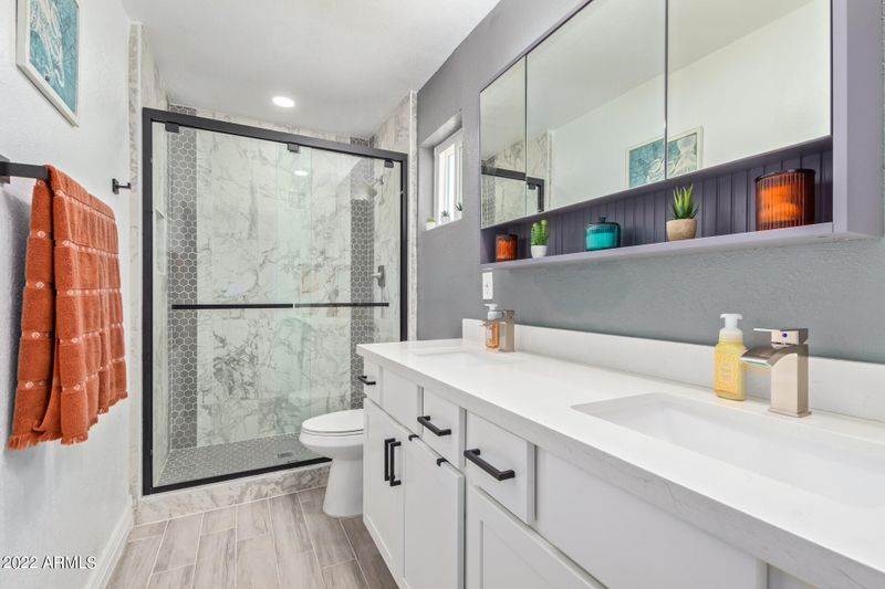 441 E Morrow Dr, Phoenix, AZ 85024