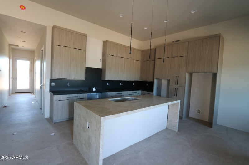 441 Roughrider Rd, New River, AZ 85087