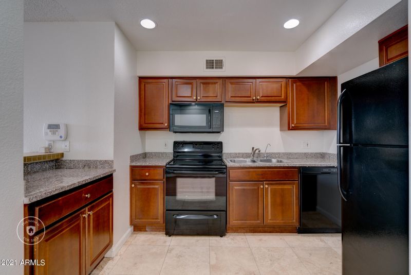 4410 N Longview Ave #222, Phoenix, AZ 85014