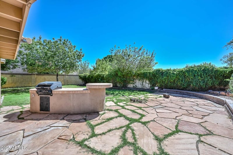 4411 Acoma Dr, Glendale, AZ 85306