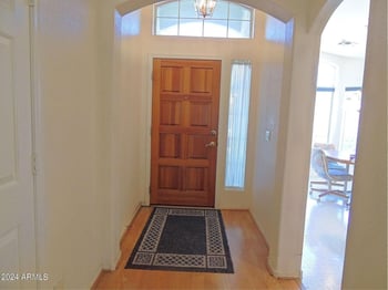 4411 Desert Wind Dr, Phoenix, AZ 85044